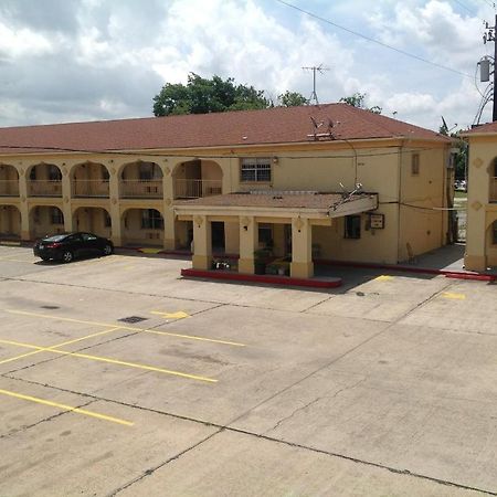 Guest Inn And Suites Houston Ngoại thất bức ảnh