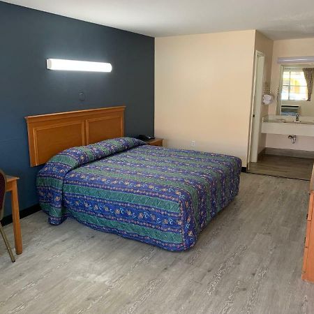 Guest Inn And Suites Houston Phòng bức ảnh