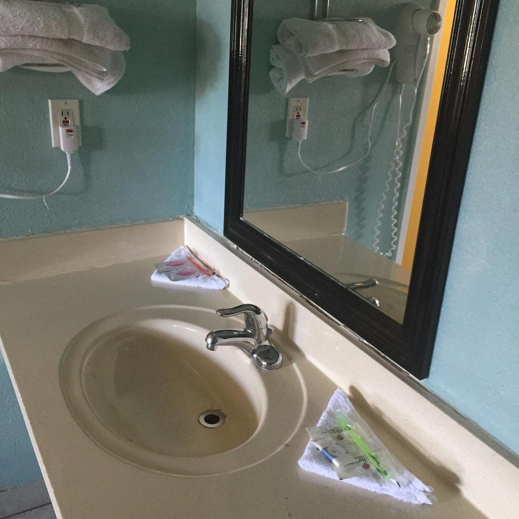 Guest Inn And Suites Houston Ngoại thất bức ảnh