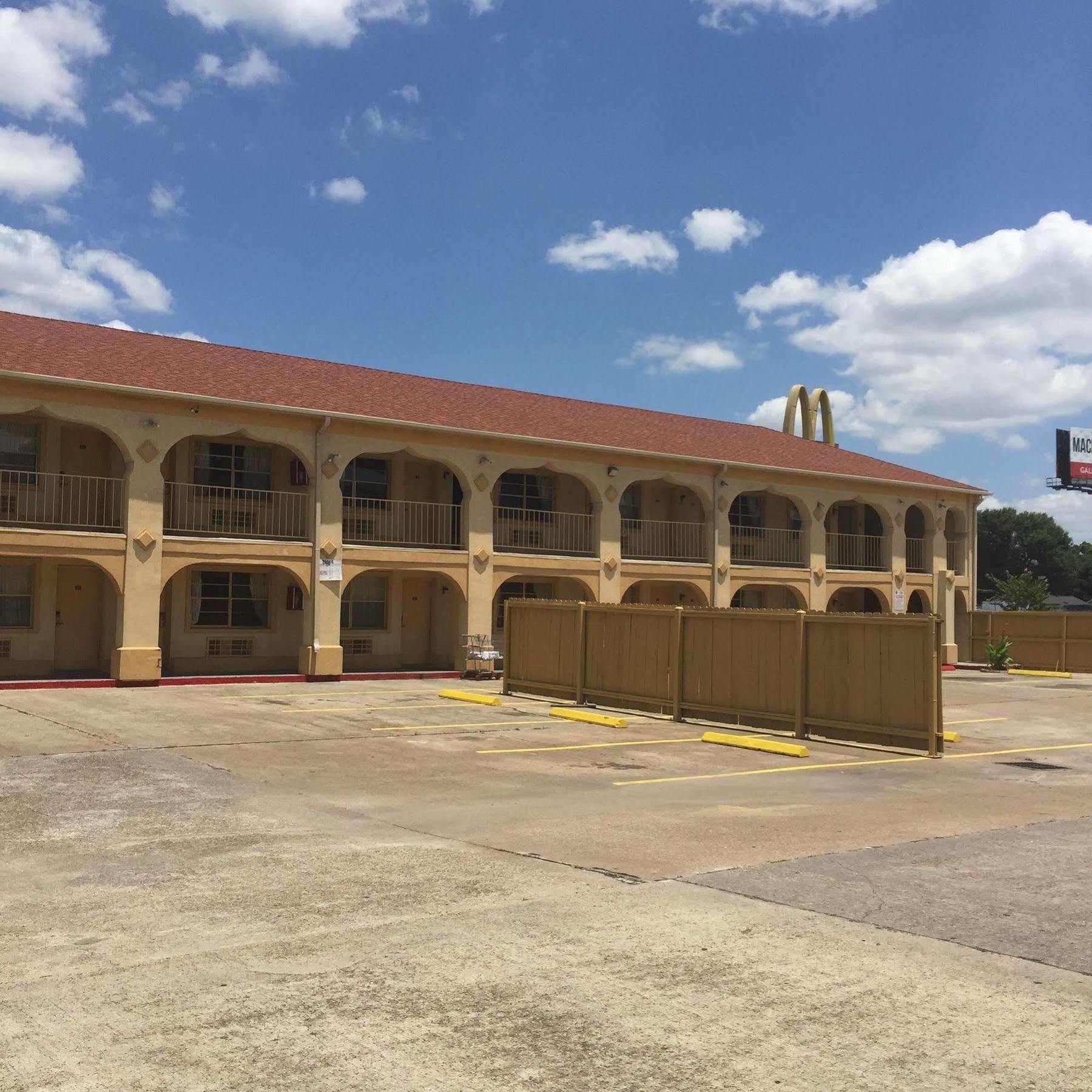 Guest Inn And Suites Houston Ngoại thất bức ảnh