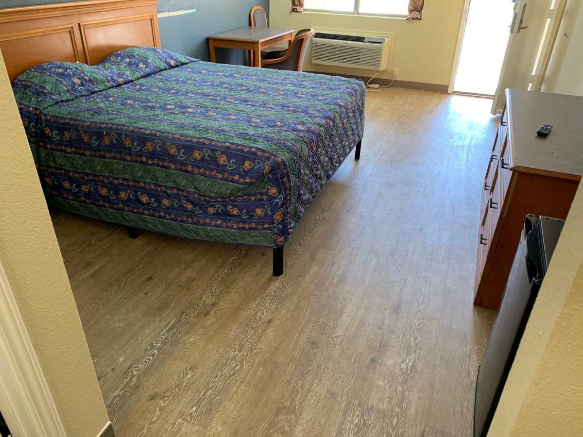 Guest Inn And Suites Houston Phòng bức ảnh