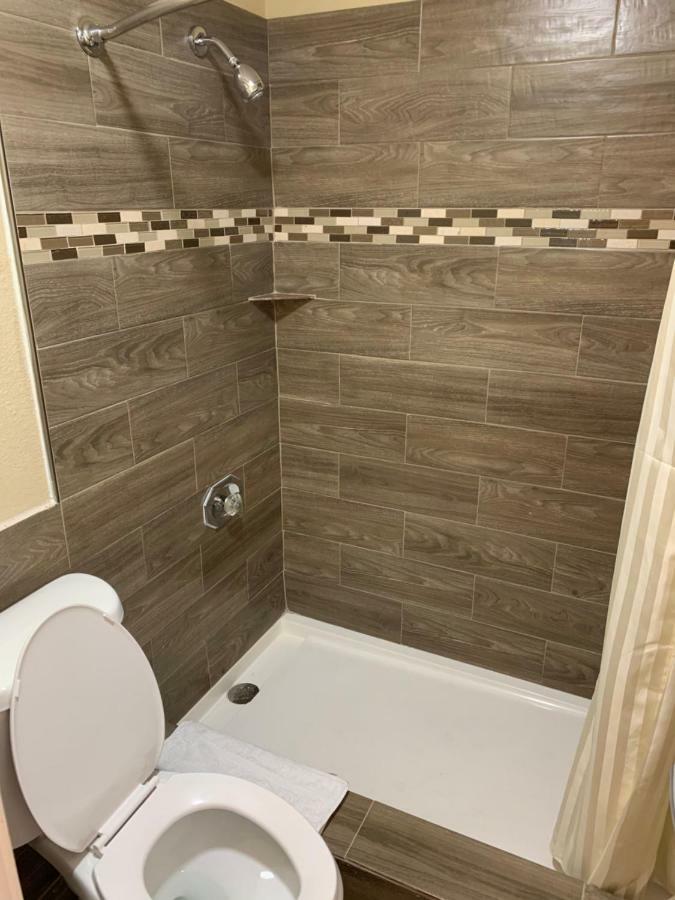 Guest Inn And Suites Houston Ngoại thất bức ảnh